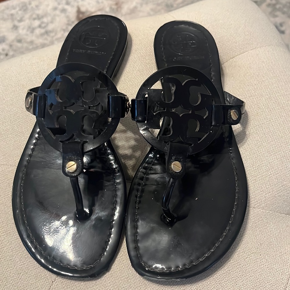 Very loved Tory Burch flats